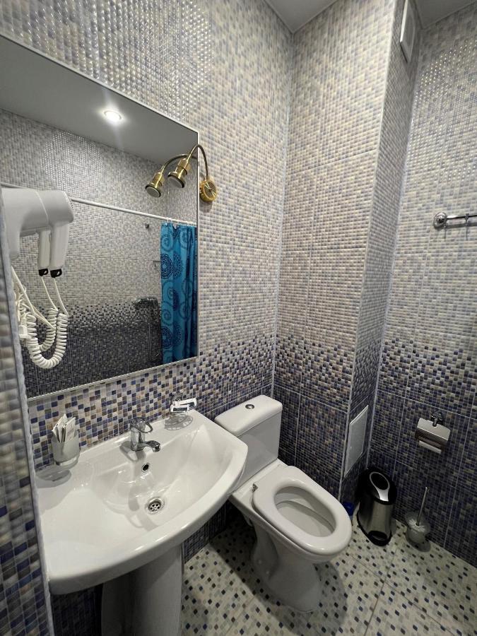 Guest House Ritsa Gagra Bagian luar foto